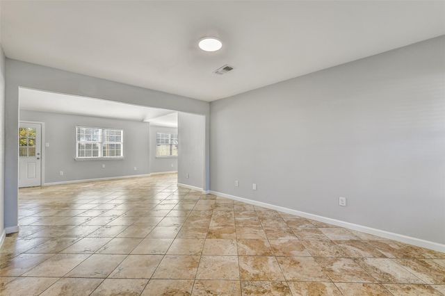 611 Baywood Street, Shoreacres, TX 77571