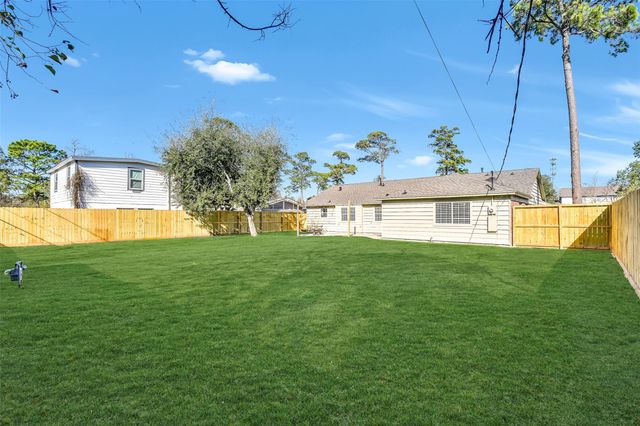 611 Baywood Street, Shoreacres, TX 77571