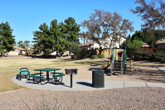 731 W MELODY Avenue, Gilbert, AZ 85233