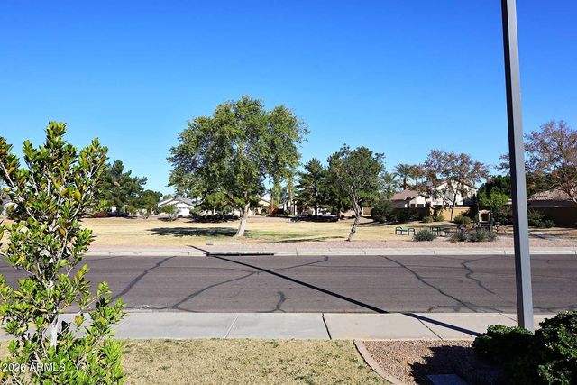 731 W MELODY Avenue, Gilbert, AZ 85233