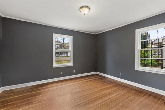 1181 S PERKINS RD, Memphis, TN 38117