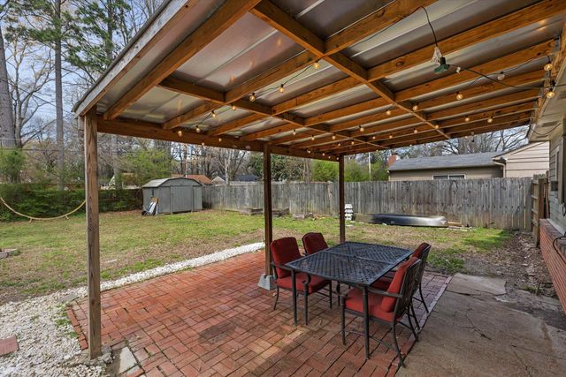 1181 S PERKINS RD, Memphis, TN 38117