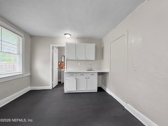 1645 W 17 Street, Jacksonville, FL 32209