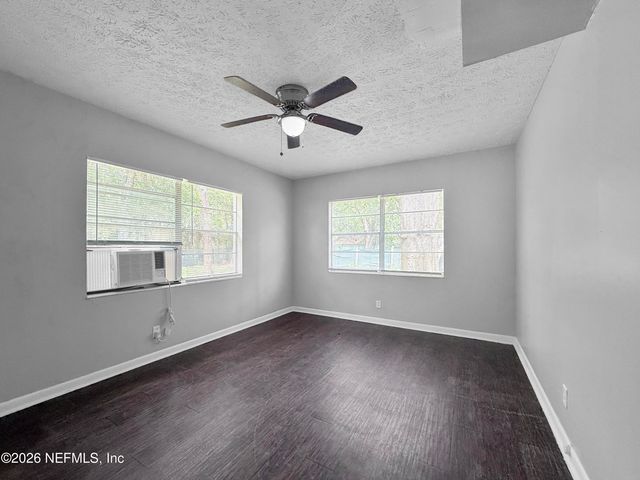 1645 W 17 Street, Jacksonville, FL 32209