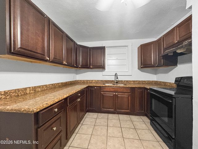 1645 W 17 Street, Jacksonville, FL 32209