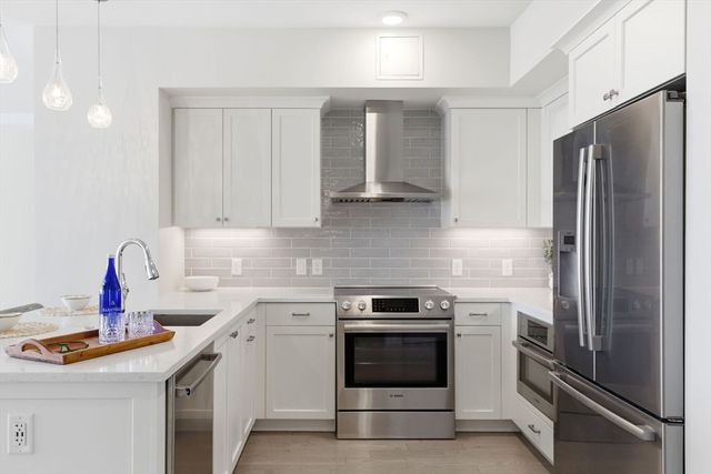 130 Broad Reach 406, Weymouth, MA 02091