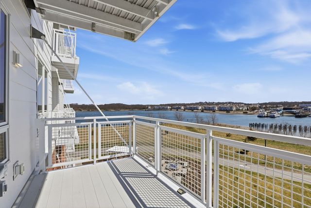 130 Broad Reach 406, Weymouth, MA 02091