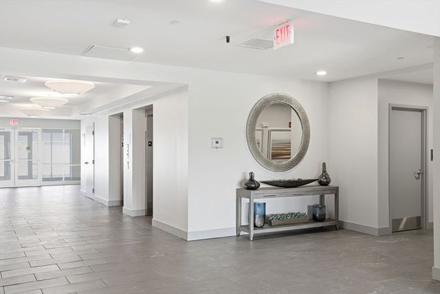 130 Broad Reach 406, Weymouth, MA 02091