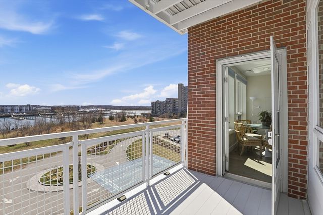 130 Broad Reach 406, Weymouth, MA 02091