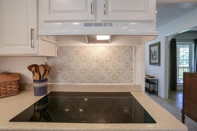 700 W LaGrange Street, Lake Charles, LA 70605