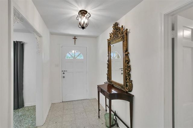 700 W LaGrange Street, Lake Charles, LA 70605