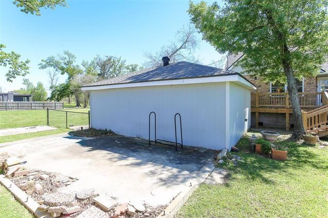 700 W LaGrange Street, Lake Charles, LA 70605