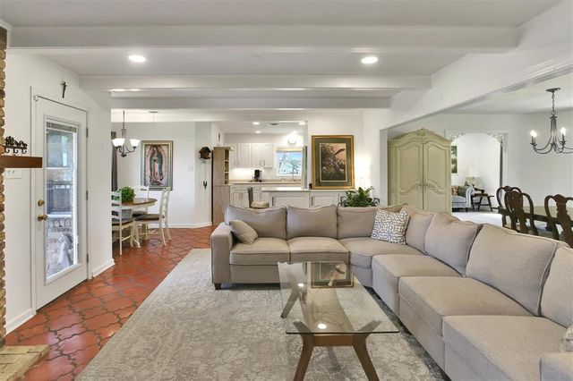 700 W LaGrange Street, Lake Charles, LA 70605