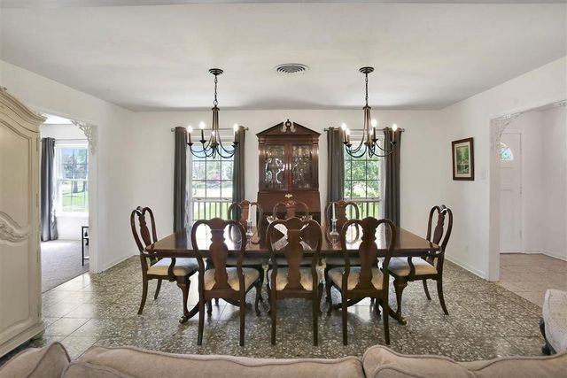 700 W LaGrange Street, Lake Charles, LA 70605