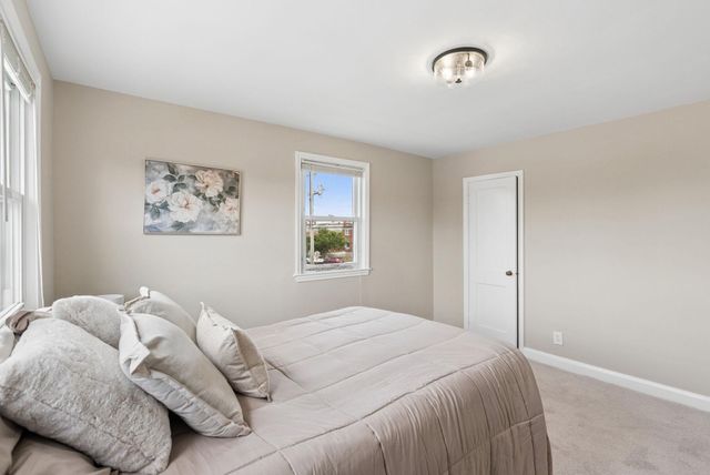 2169 FIRETHORN RD, Baltimore, MD 21220