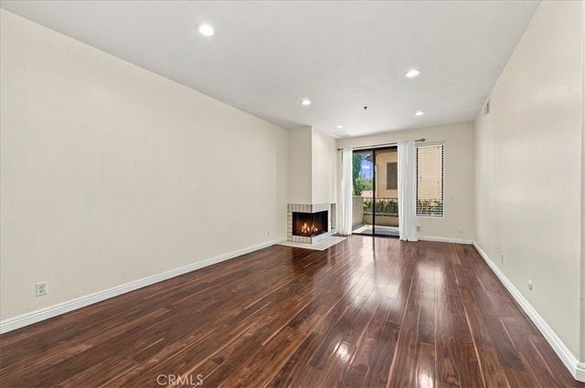 1310 E Orange Grove 102, Pasadena, CA 91104