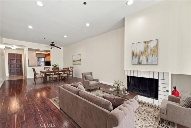 1310 E Orange Grove 102, Pasadena, CA 91104