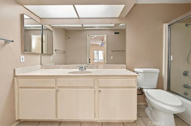 1310 E Orange Grove 102, Pasadena, CA 91104