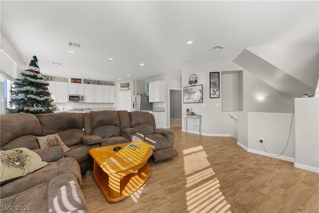 6789 Bristle Falls Street, Las Vegas, NV 89149