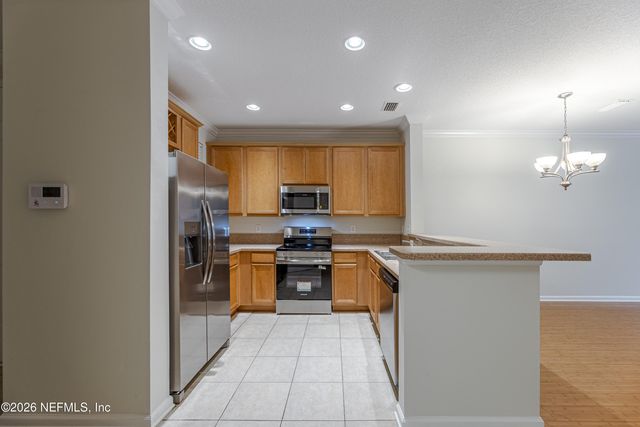2292 SUNSET BLUFF Drive, Jacksonville, FL 32216