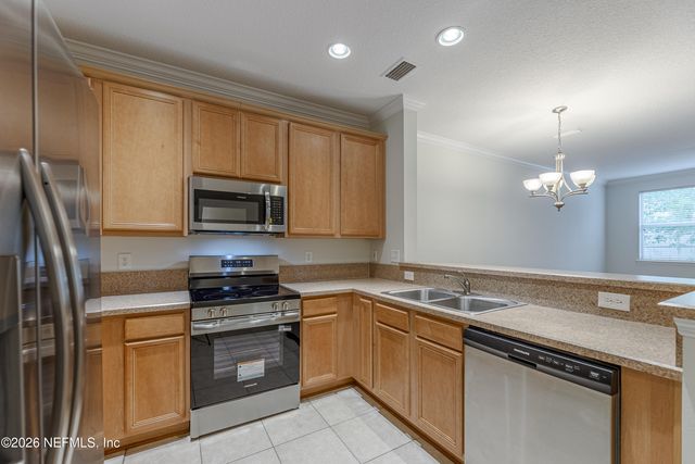 2292 SUNSET BLUFF Drive, Jacksonville, FL 32216
