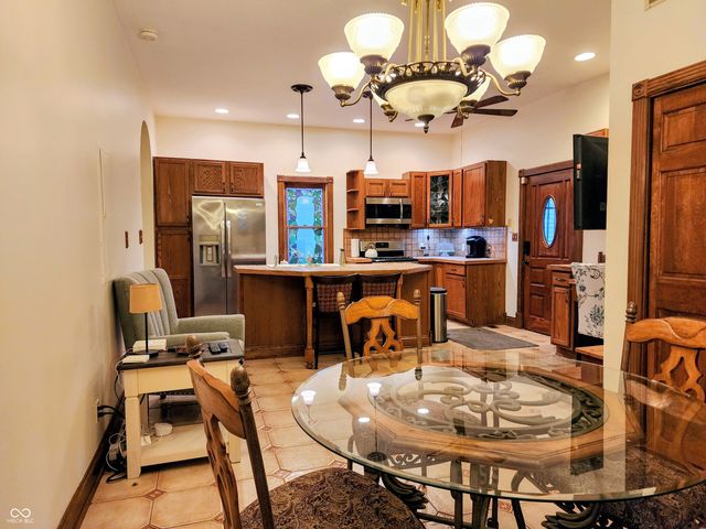 239 E 11th Street, Indianapolis, IN 46202