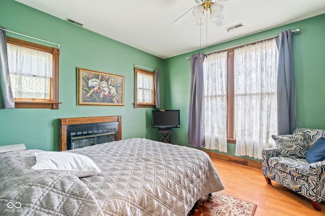 239 E 11th Street, Indianapolis, IN 46202