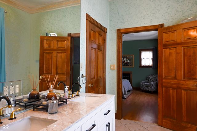 239 E 11th Street, Indianapolis, IN 46202