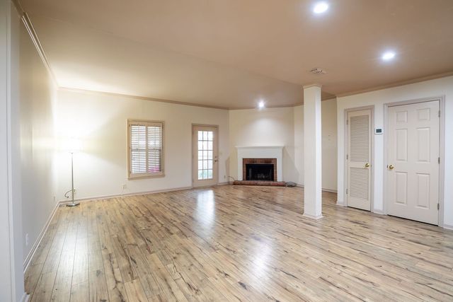 2113 River Chase Dr, Murfreesboro, TN 37128