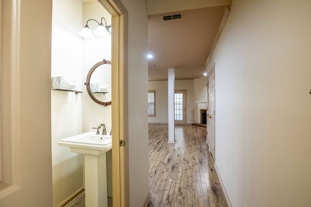 2113 River Chase Dr, Murfreesboro, TN 37128