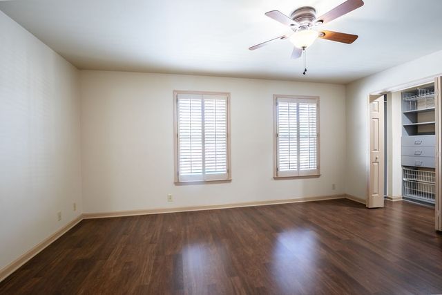 2113 River Chase Dr, Murfreesboro, TN 37128