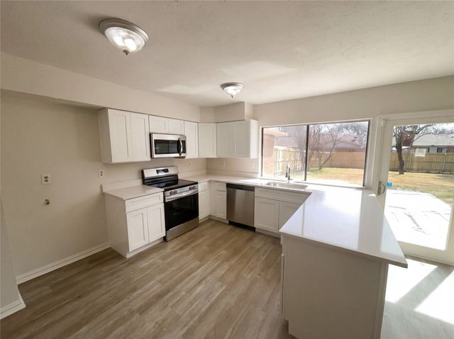 3070 Tres Logos Lane, Dallas, TX 75228