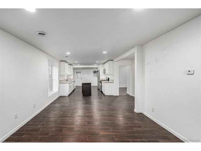 426 Lincoln St, Sterling, CO 80751