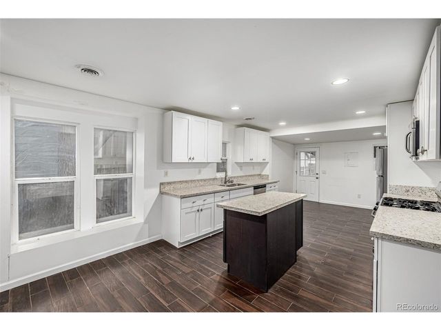 426 Lincoln St, Sterling, CO 80751