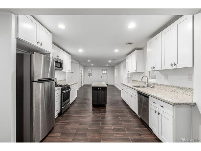 426 Lincoln St, Sterling, CO 80751