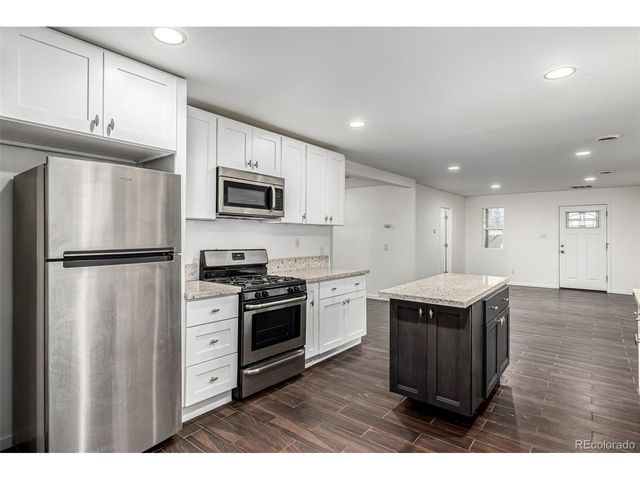 426 Lincoln St, Sterling, CO 80751