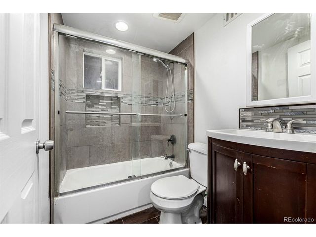 426 Lincoln St, Sterling, CO 80751