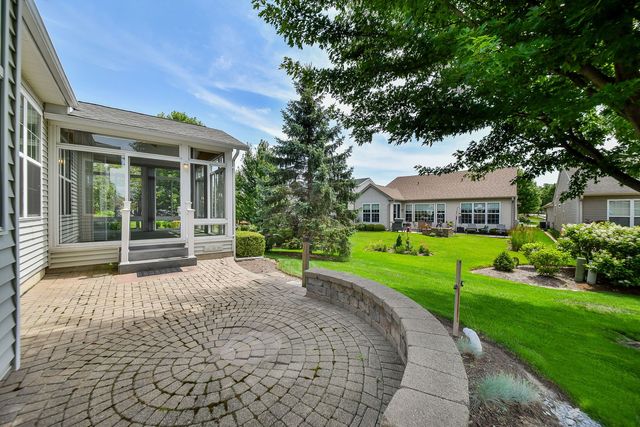 11665 Windsor Drive, Huntley, IL 60142