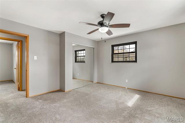 10 Hammes Drive, Florissant, MO 63031
