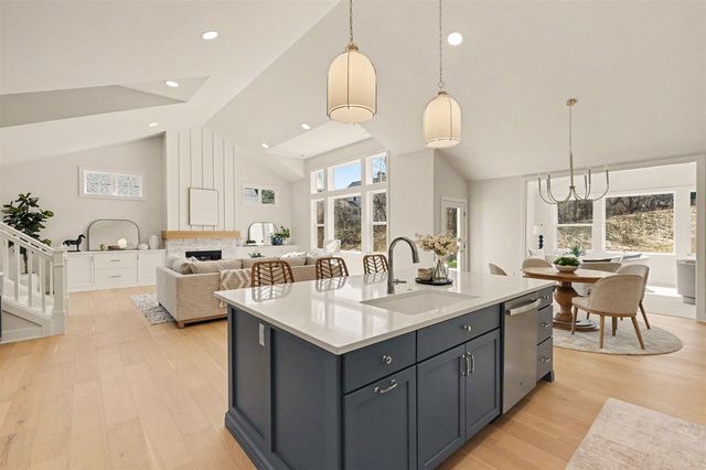 4692 Knapp Bluff Drive, Grand Rapids, MI 49525