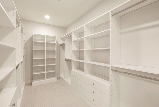 4692 Knapp Bluff Drive, Grand Rapids, MI 49525