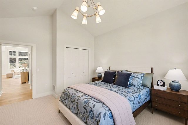 4692 Knapp Bluff Drive, Grand Rapids, MI 49525