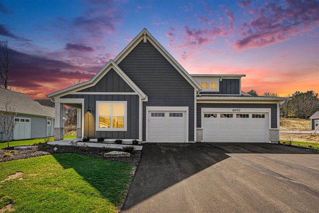 4692 Knapp Bluff Drive, Grand Rapids, MI 49525