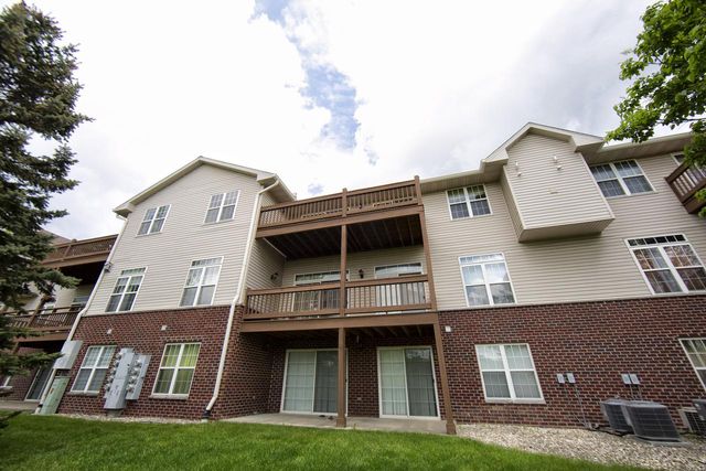 7949 S Scepter DRIVE #3, Franklin, WI 53132