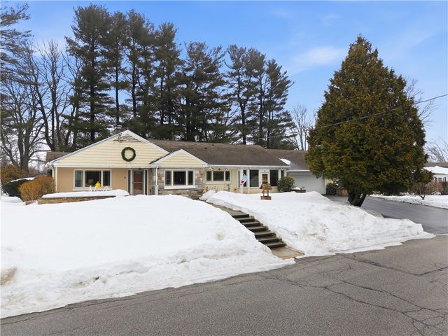 6 New Clark Road, Cumberland, RI 02864