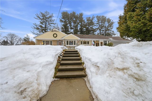 6 New Clark Road, Cumberland, RI 02864