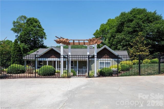 1332 Lake Drive 9 None, Lexington, NC 27292