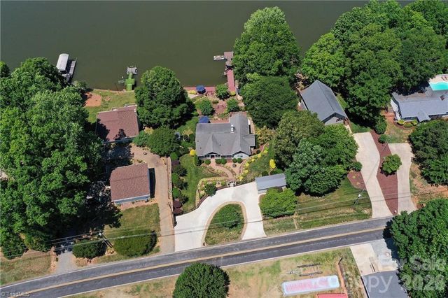 1332 Lake Drive 9 None, Lexington, NC 27292