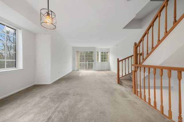 401 Park Ridge Lane, White Plains, NY 10603