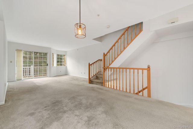 401 Park Ridge Lane, White Plains, NY 10603